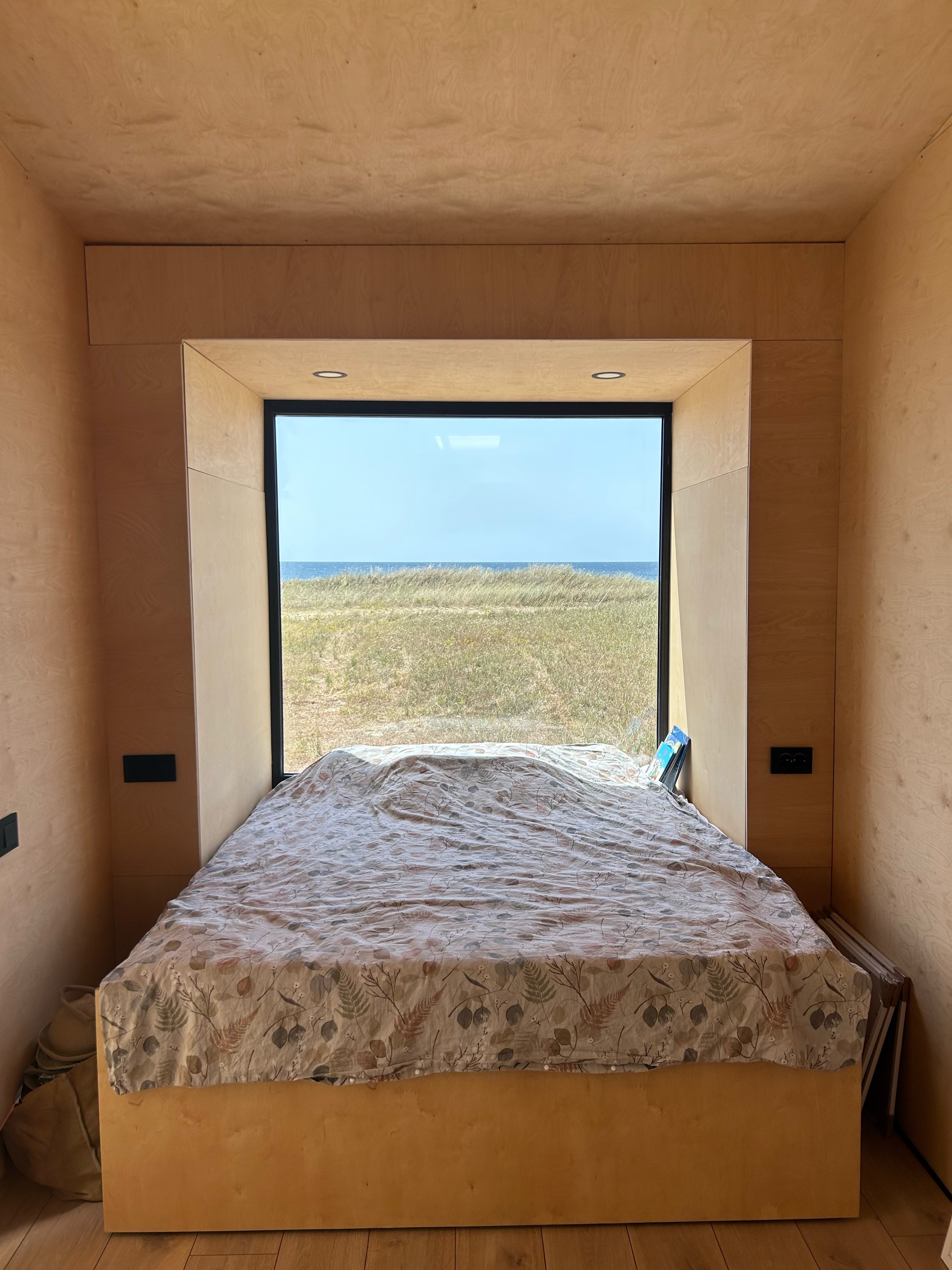 The interior of a bedroom.